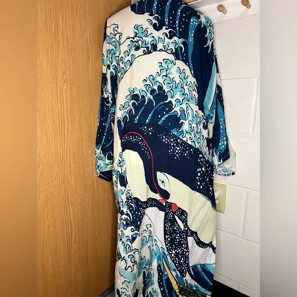 Haori with an ukiyo-e painting Redesign Wear it stylishly Hokusai Katushika